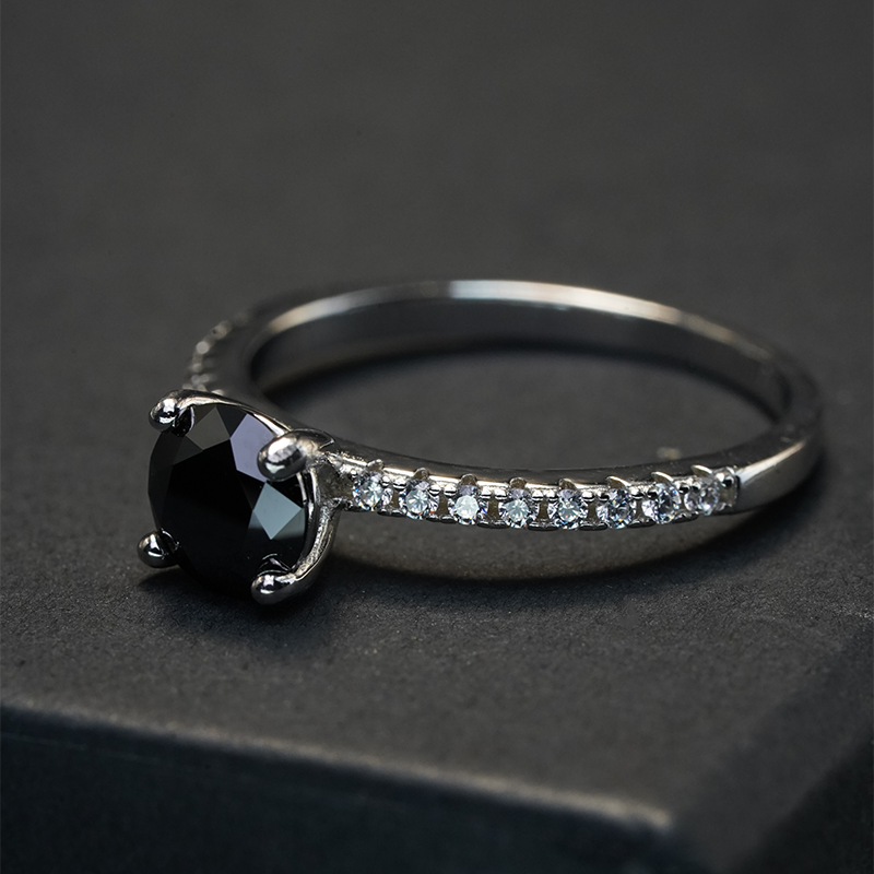 Luna Oscura Moissanite Ring