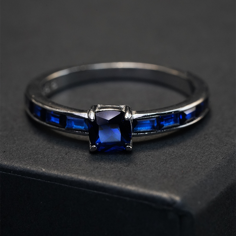 Blue Rose-Cut Ring