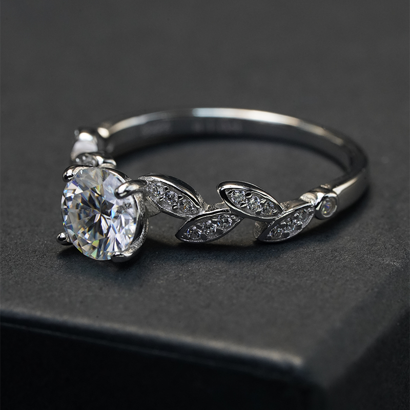 Brilliant-Cut Engagement Ring with Petal Design