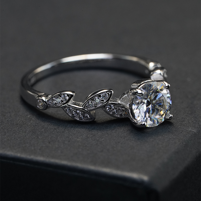 Brilliant-Cut Engagement Ring with Petal Design